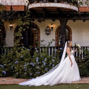 Beautiful Wedding Dress for sale